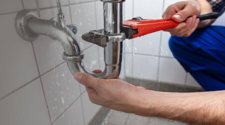 Professional bathroom faucet installation in Conway, MI